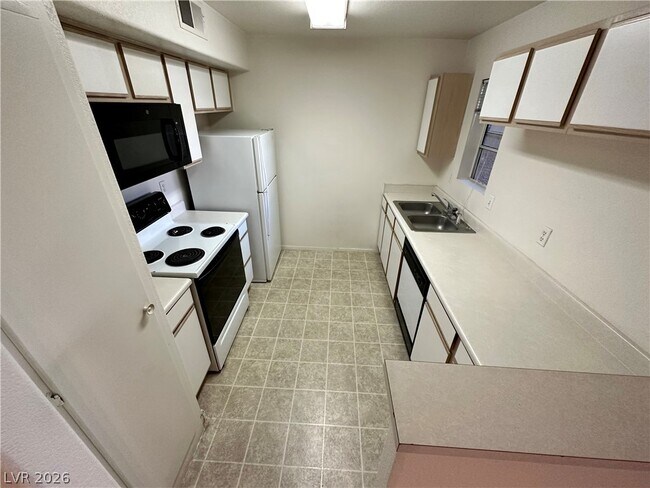 Foto del edificio - 2300 E Silverado Ranch Blvd