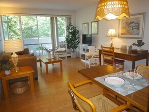 Building Photo - 29 Concord Ave