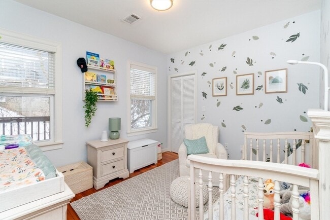 Building Photo - 7 Rowell St