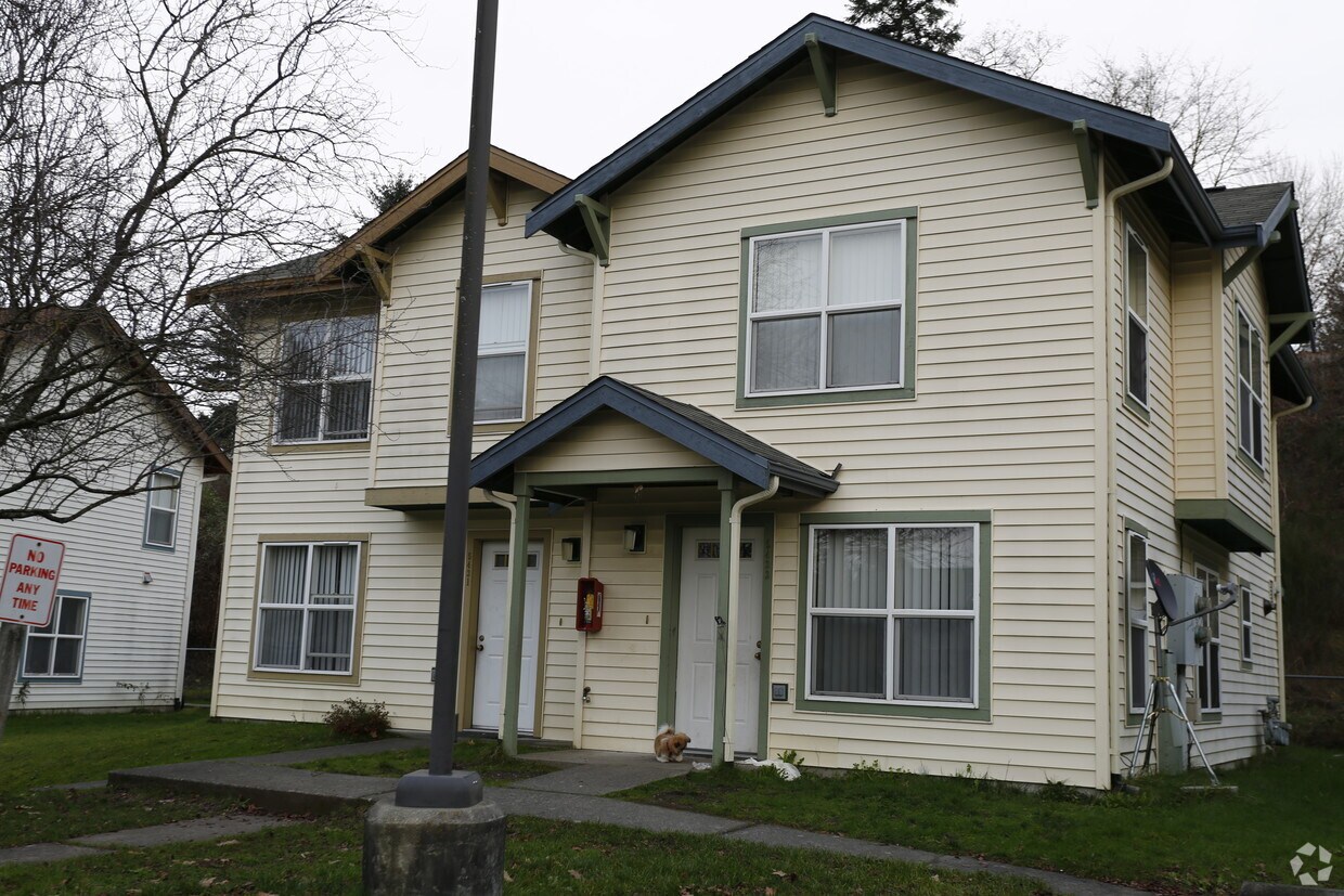 Foto del edificio - Dixon Village