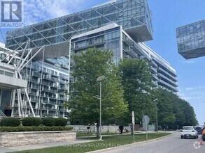 Building Photo - 29-729 Queens Quay E