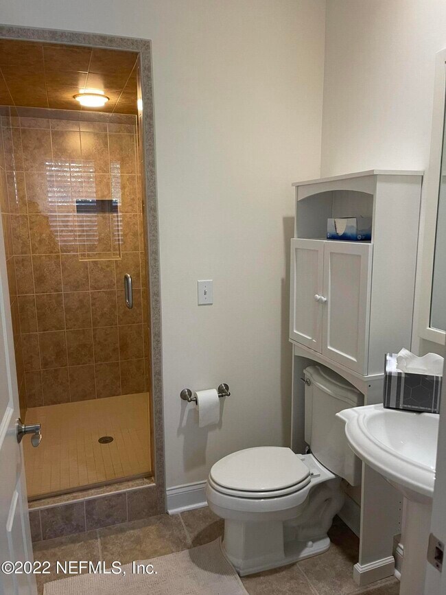 Foto del edificio - 5009 River Bend Dr