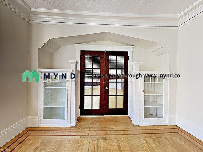 Building Photo - 240 Grand Ave