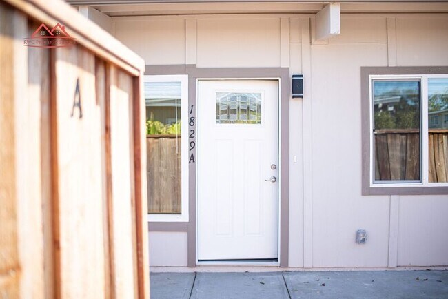 Foto del edificio - 1829 El Parque Ct