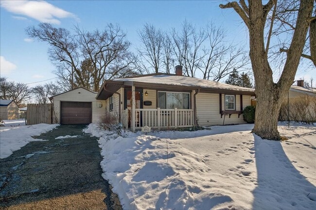 Photo - 4911 Barlow Dr House