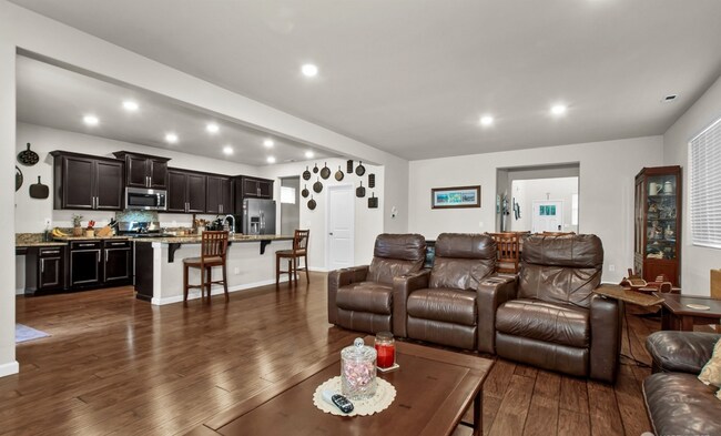 Foto del edificio - 3358 Nova St NE