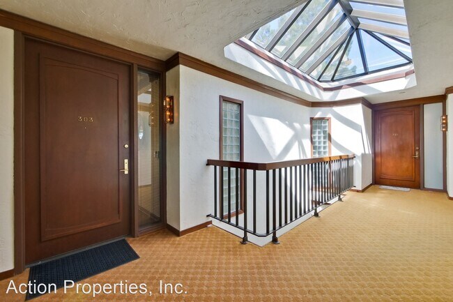 Building Photo - 3 br, 2.5 bath House - 532 Channing Avenue...