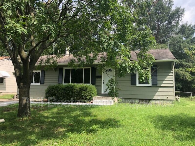 Primary Photo - 1103 N Atherton Rd