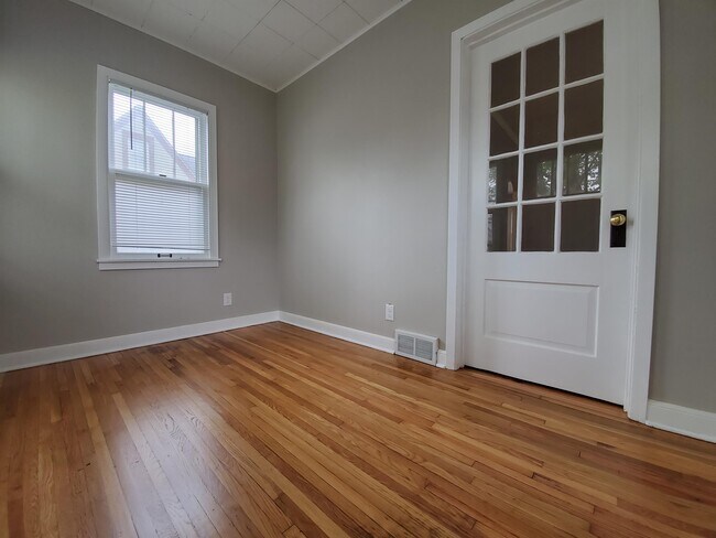 Foto del edificio - 1138 7th Ave SE