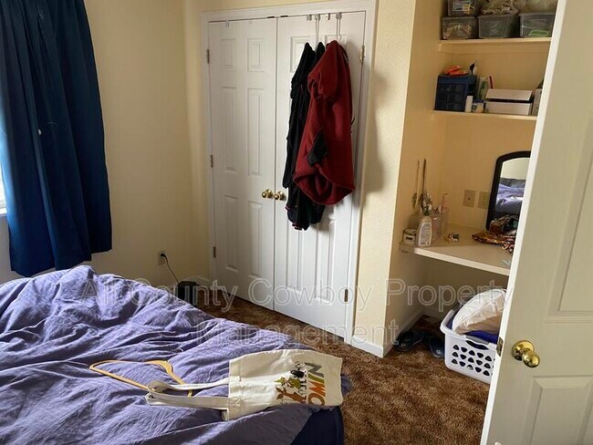 Foto del edificio - 1657 N 5th St