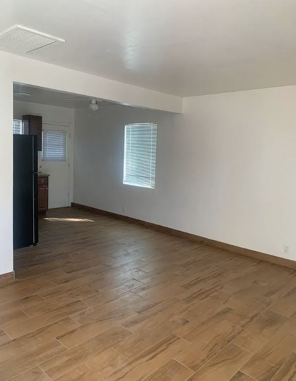 Foto del edificio - 4729 E 2nd St