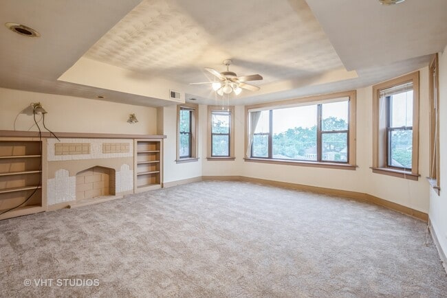 Building Photo - 8535 S Drexel Ave