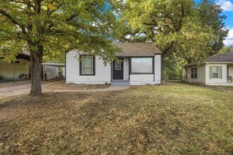Building Photo - 38 Vaughn Dr