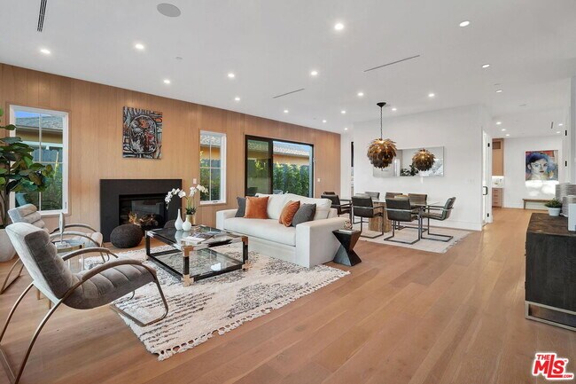 Foto del edificio - 3664 BERRYMAN Ave