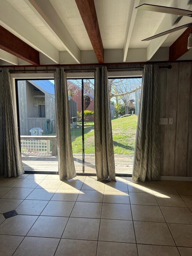 Building Photo - 118 Topspin Dr