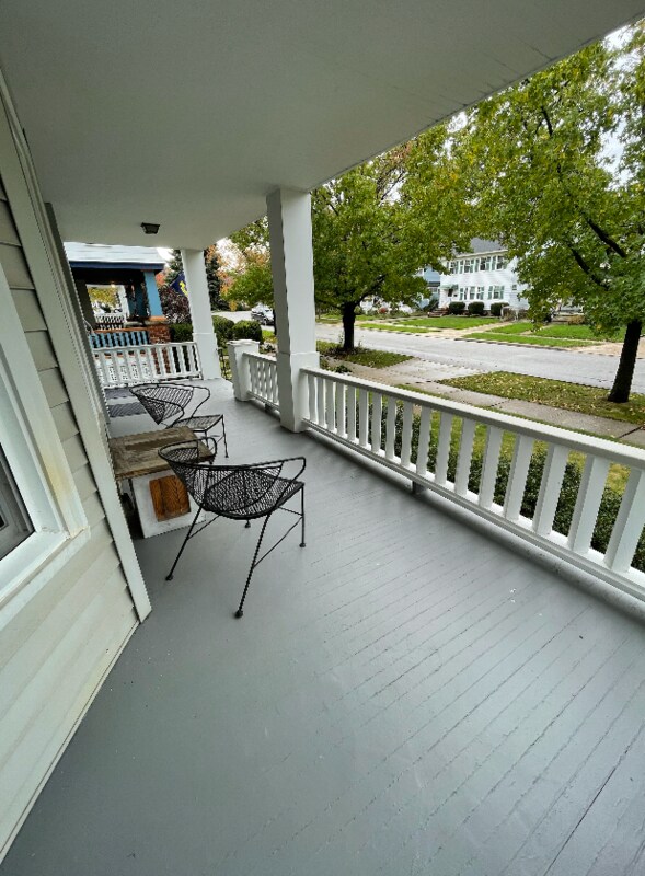 1313 Marlowe Ave, Lakewood, OH 44107 Condo for Rent in Lakewood, OH