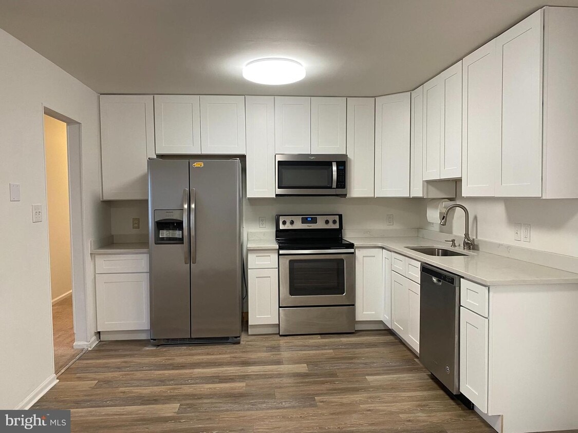 1313 Chalet Dr, Wilmington, DE 19808 House Rental in Wilmington, DE