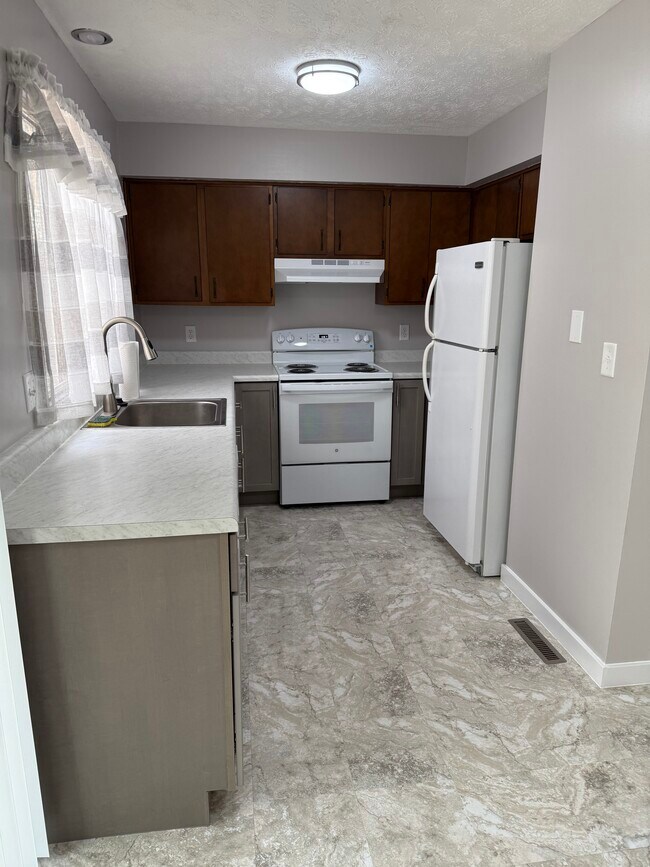 Foto del edificio - 4811 S 45th St