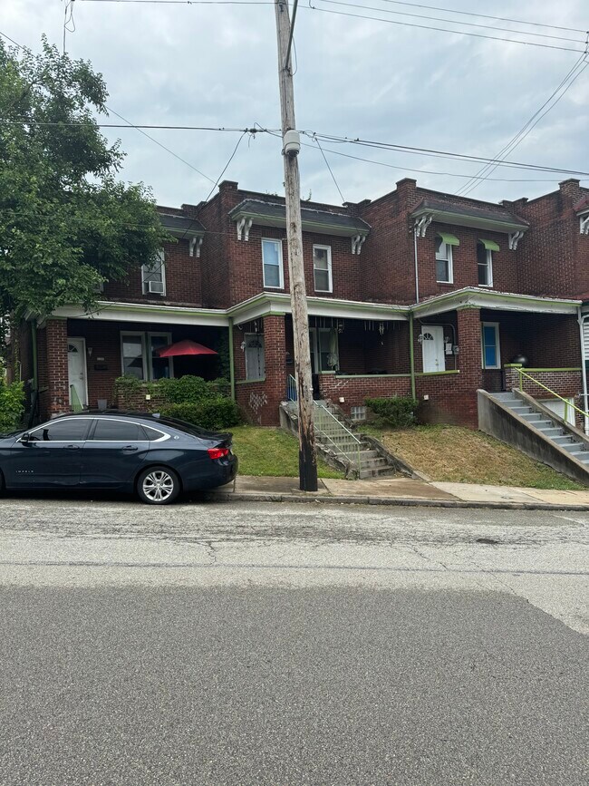Foto del edificio - 1118 Paulson Ave