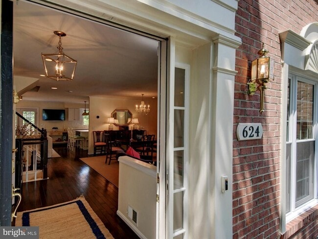 Building Photo - Mays Chapel Chapelgate Townhome | Renovated Main Level + KitchenAid Appliances | Deck Overlooking...