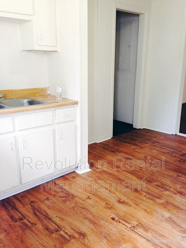 Foto del edificio - 721 English St