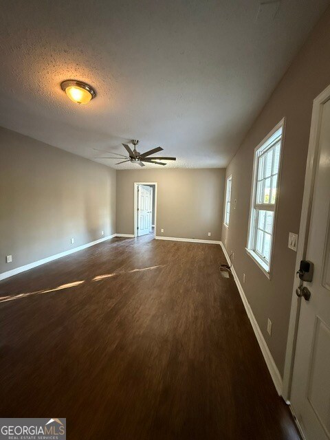 Foto del edificio - 6790 Queen Mill Rd SE
