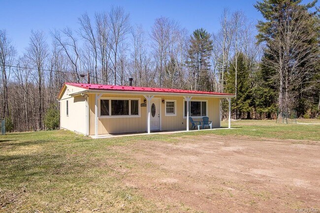 Building Photo - 786 Creamery Rd