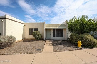 Building Photo - 2260 W Fremont Dr