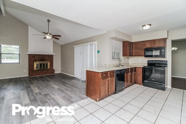 Building Photo - 235 S Shadow Bay Dr