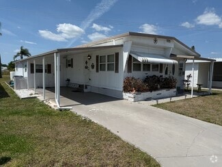 Building Photo - 1851 Palm Springs St