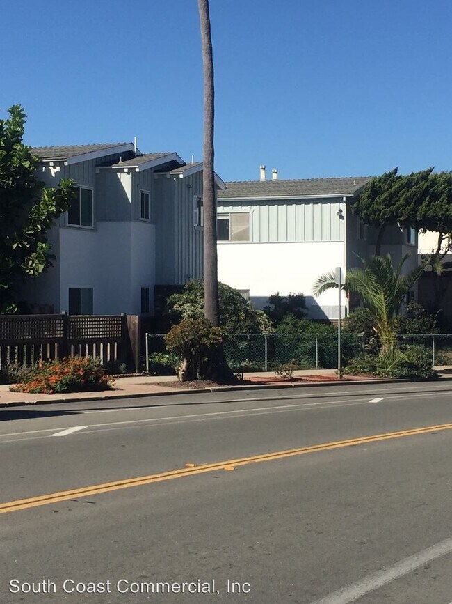 Building Photo - 4953-4955 W Point Loma Blvd