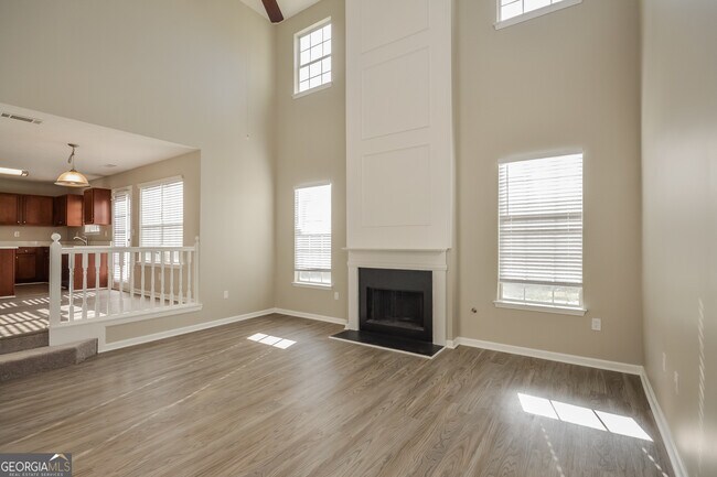 Foto del edificio - 90 Emerson Trail