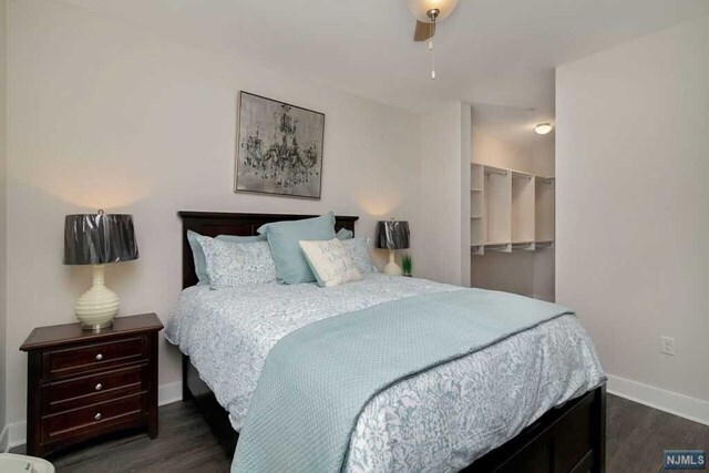 Foto del edificio - 241 Ridge Rd