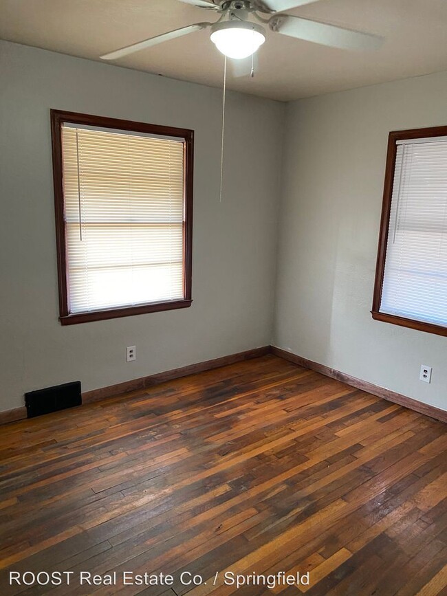 Building Photo - 3 br, 1 bath House - 2938 W. National Road