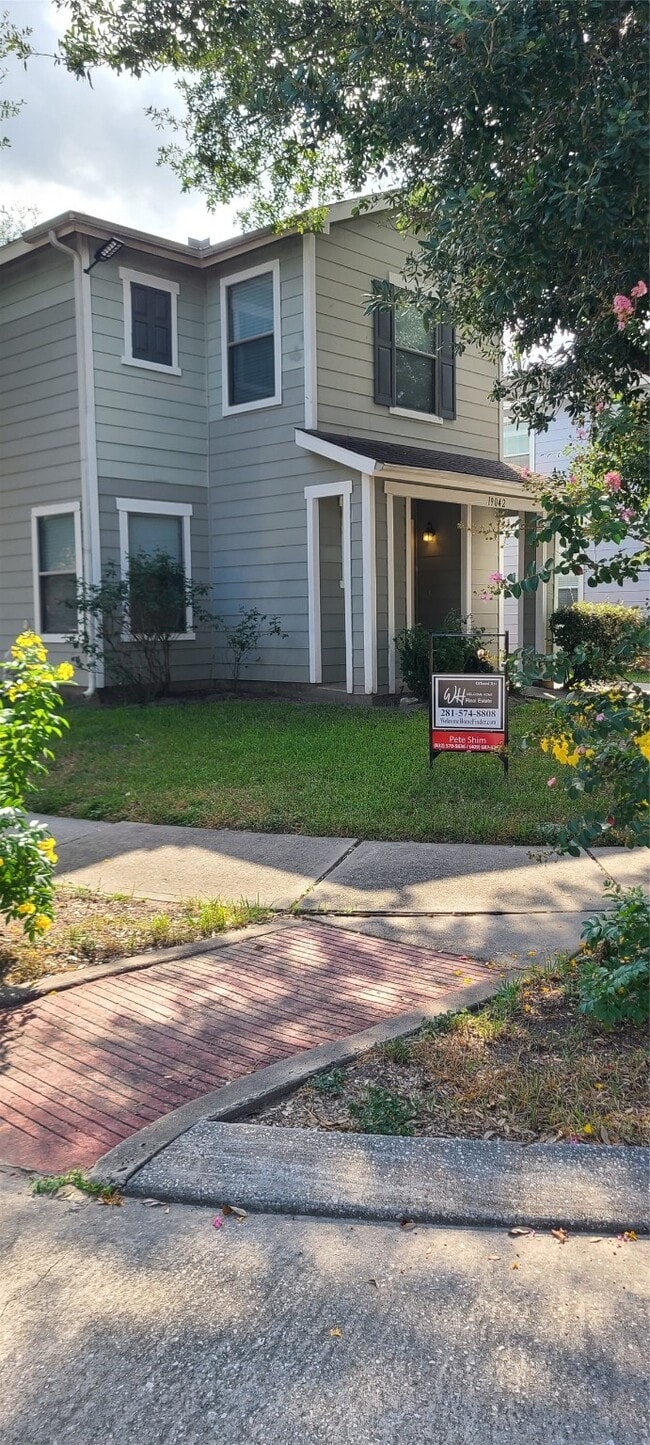 Building Photo - 19042 Remington Mill Dr