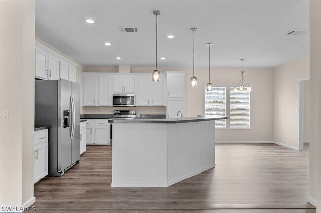 Building Photo - 24 Red Poinciana Dr