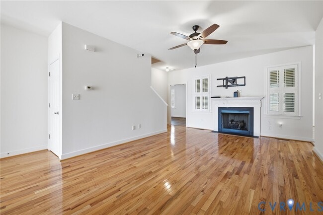 Building Photo - 6613 St Laurence Dr