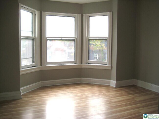 Foto del edificio - 113 E Broad St