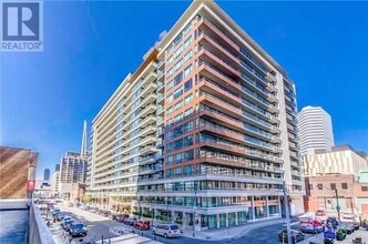 Building Photo - 111-1111 Elizabeth St