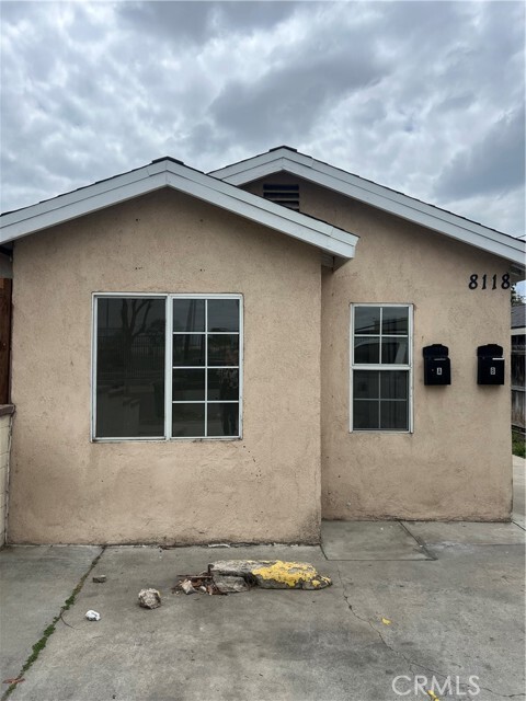 Foto principal - 8118 3rd St