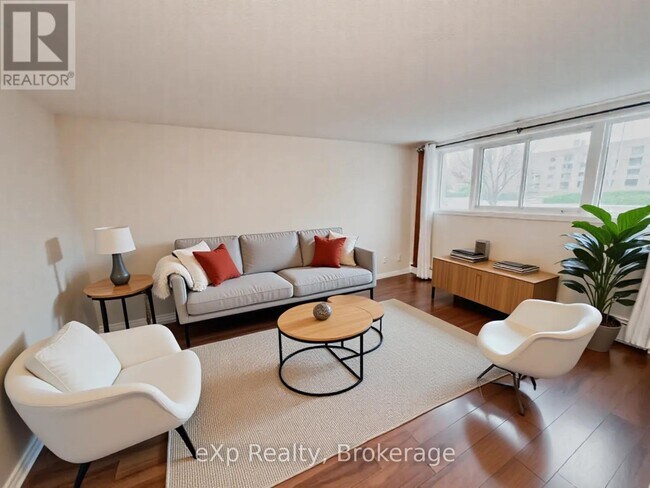 Photo du bâtiment - 26 Woodfern Ct