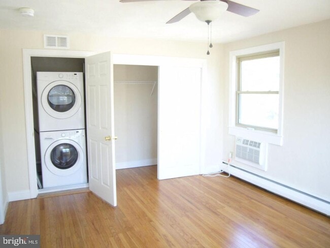 Foto del edificio - 231 Sharpless St