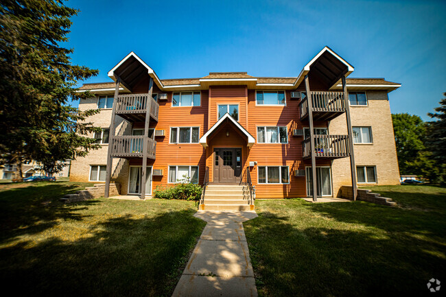 Woodridge Apartments