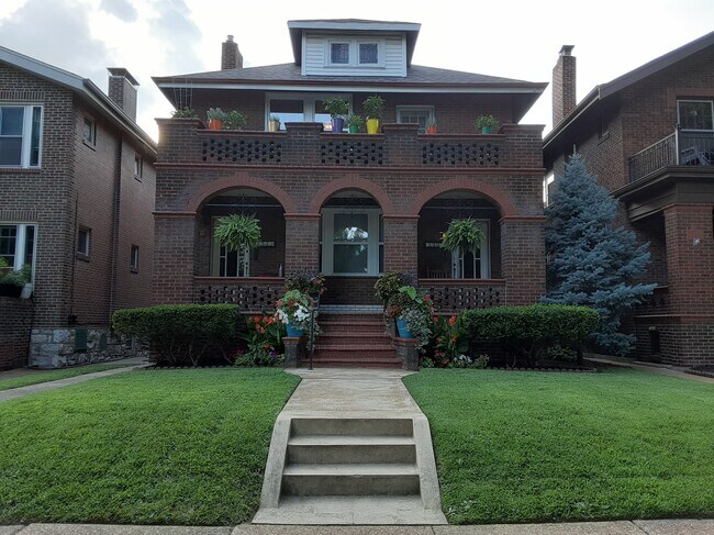 Front Exterior - 5945 Coronado Ave
