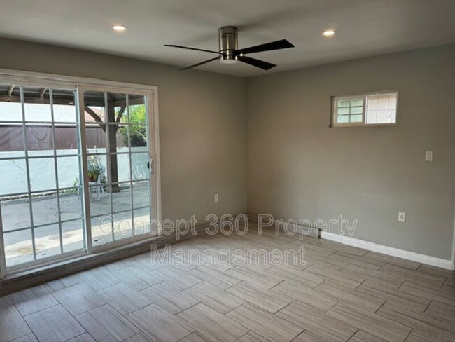 Building Photo - 5261 Ledgewood Rd
