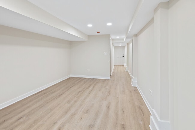 Foto del edificio - 4737 N Kildare Ave