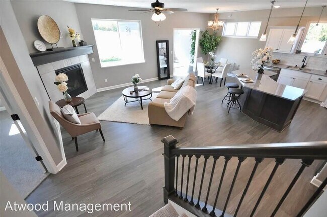 Building Photo - 2 br, 3 bath House - 921 Tranquility Path