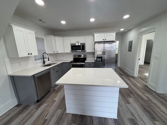 Foto del edificio - 4115 Whitman Ave