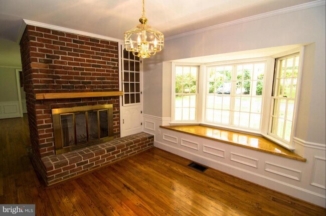 Foto del edificio - 6638 Holland St