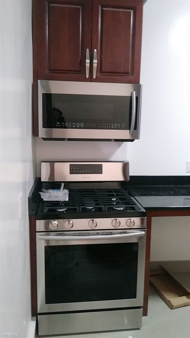 2 Br 1 Bath 387 Eastern Pkwy Condo For Rent In Brooklyn Ny